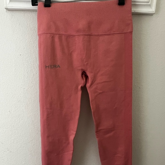 Hera Hero woman’s Hot Pink crop leggings in small New - Picture 1 of 4